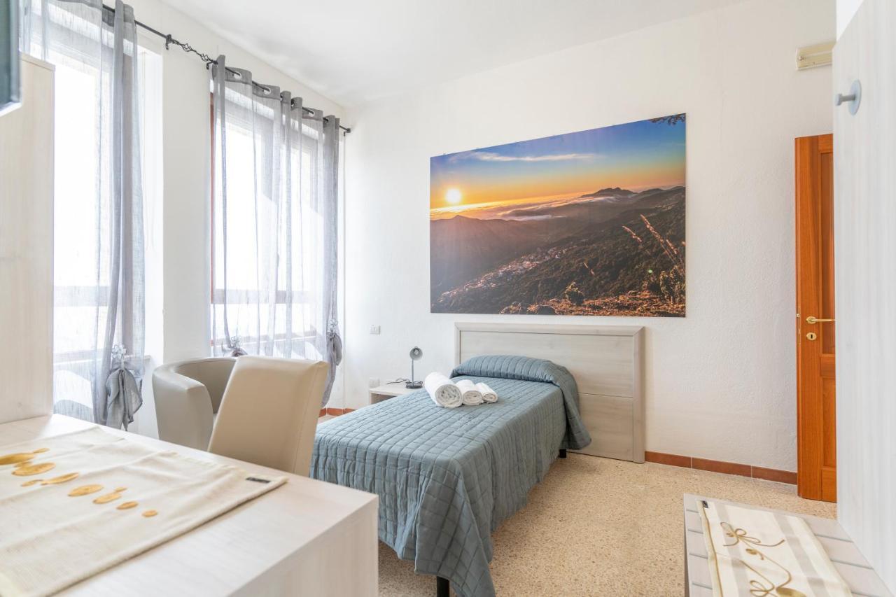 Hotel Dei Tacchi Osini Zewnętrze zdjęcie