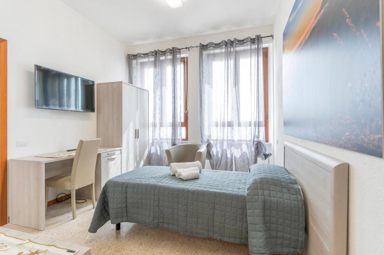 Hotel Dei Tacchi Osini Zewnętrze zdjęcie