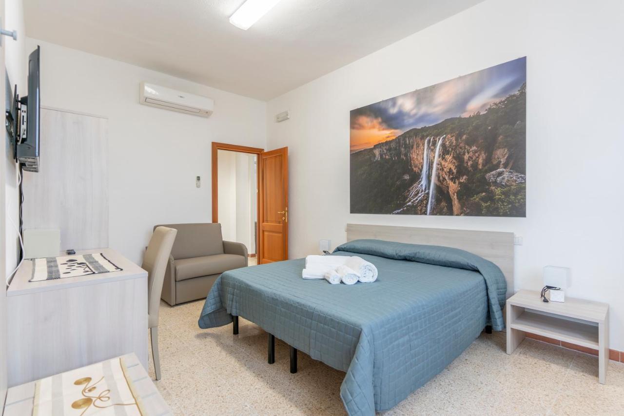 Hotel Dei Tacchi Osini Zewnętrze zdjęcie