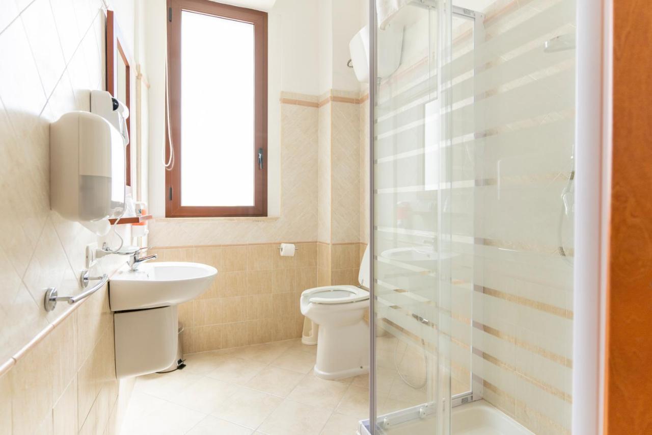 Hotel Dei Tacchi Osini Zewnętrze zdjęcie
