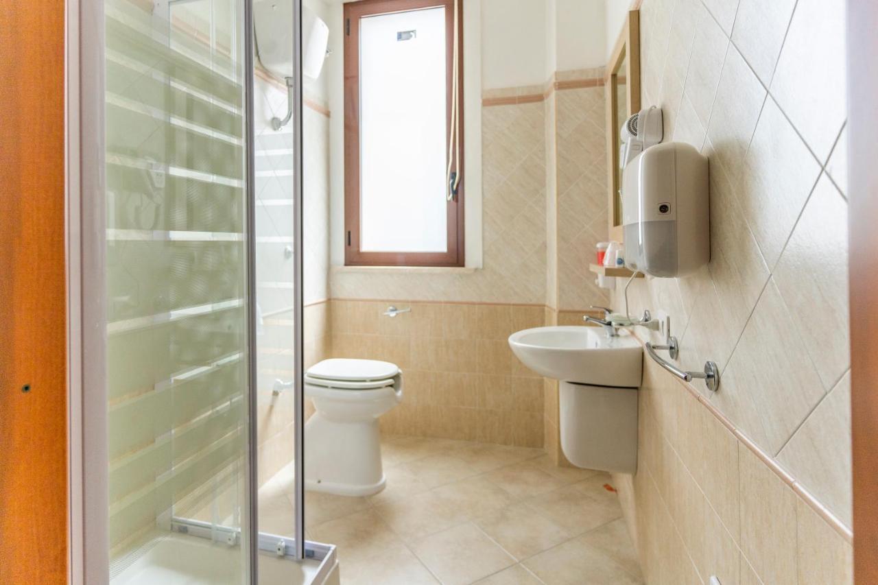 Hotel Dei Tacchi Osini Zewnętrze zdjęcie